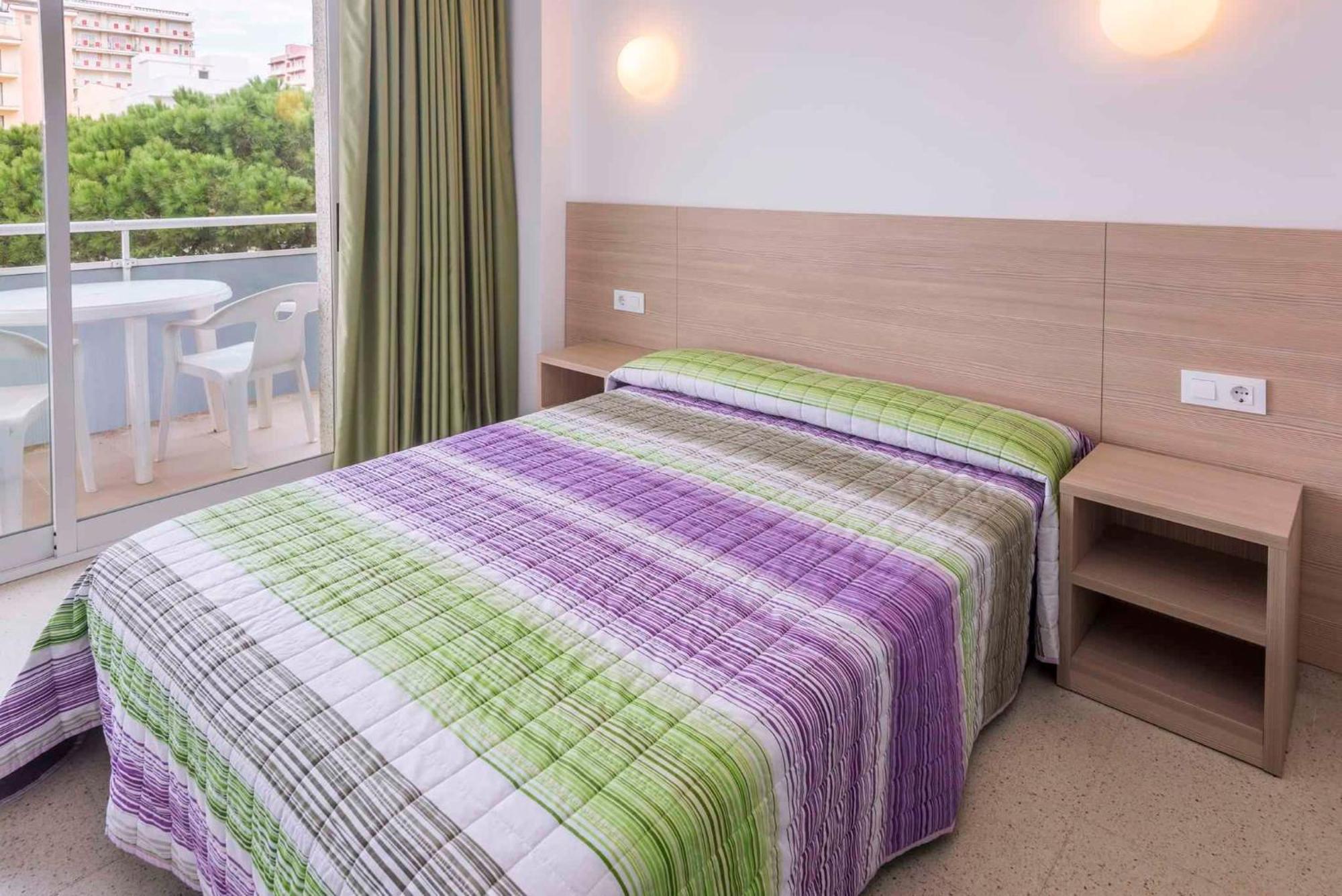 Apartments In Blanes/Costa Brava 35181 الغرفة الصورة