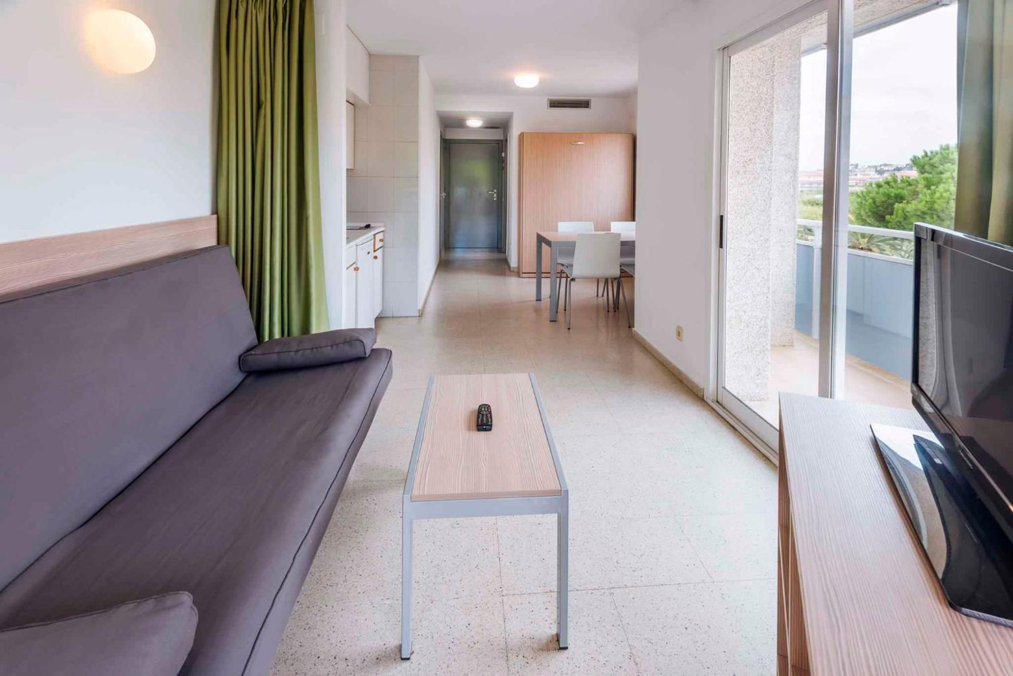 Apartments In Blanes/Costa Brava 35181 الغرفة الصورة